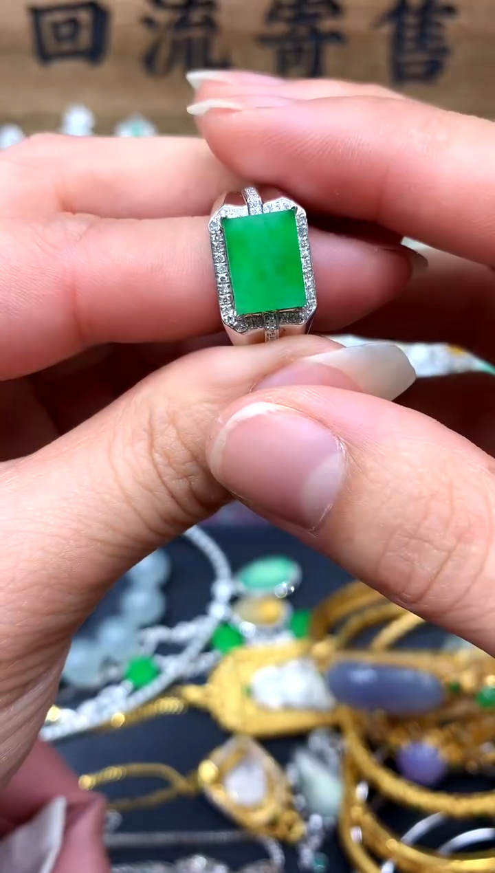 【闪购商品】翡翠戒指18K金镶嵌457-中国好珍宝