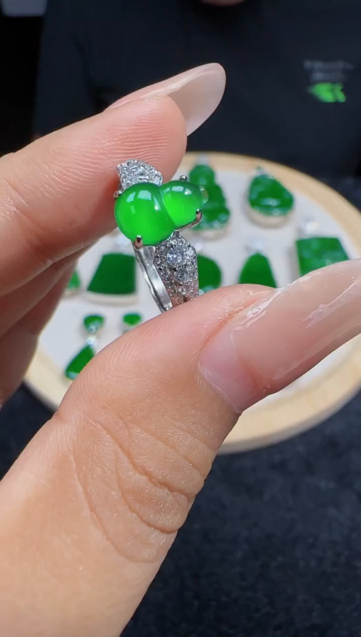 定制翡翠未镶嵌翡翠戒指3