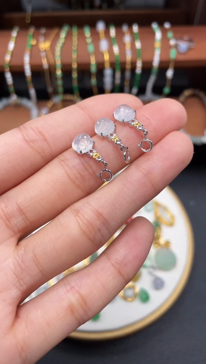 【闪购商品】翡翠吊坠(不含链)18K金镶嵌多样性发货一个  JK723