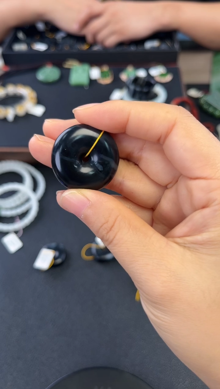 和田玉未镶嵌吊坠(不含链)吊坠