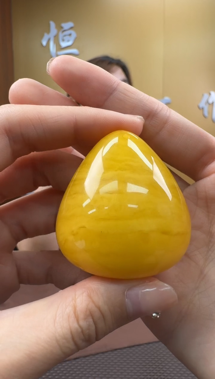 【闪购商品】琥珀裸石未镶嵌挂件