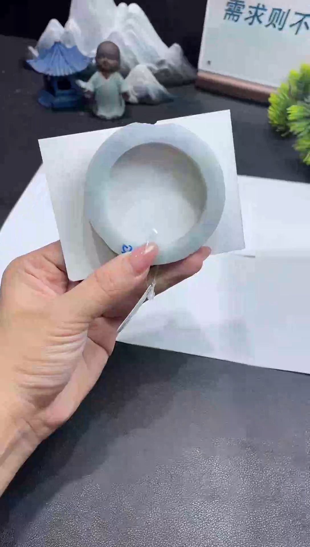 定制翡翠手镯未镶嵌手镯