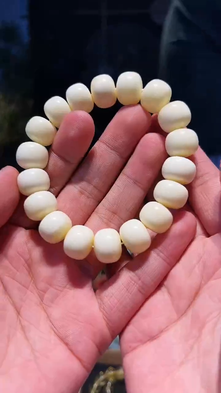 【闪购商品】蜜蜡手链未镶嵌15+单圈