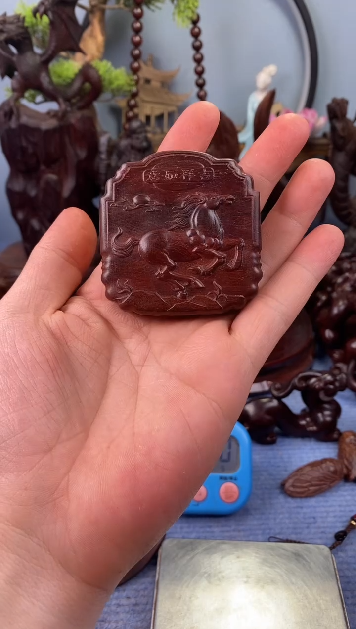 檀香紫檀（小叶紫檀）?****?马牌