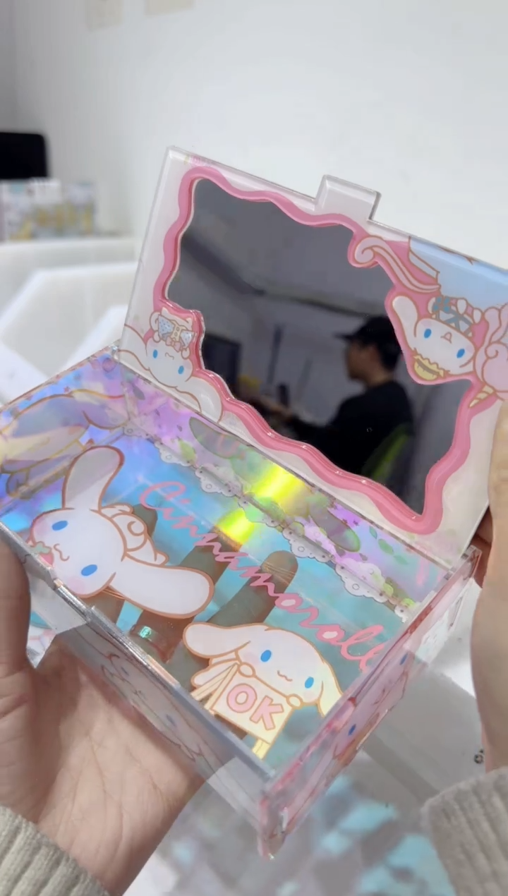 【6号】全新彩金玉桂狗系列大号卡扣镜子盒