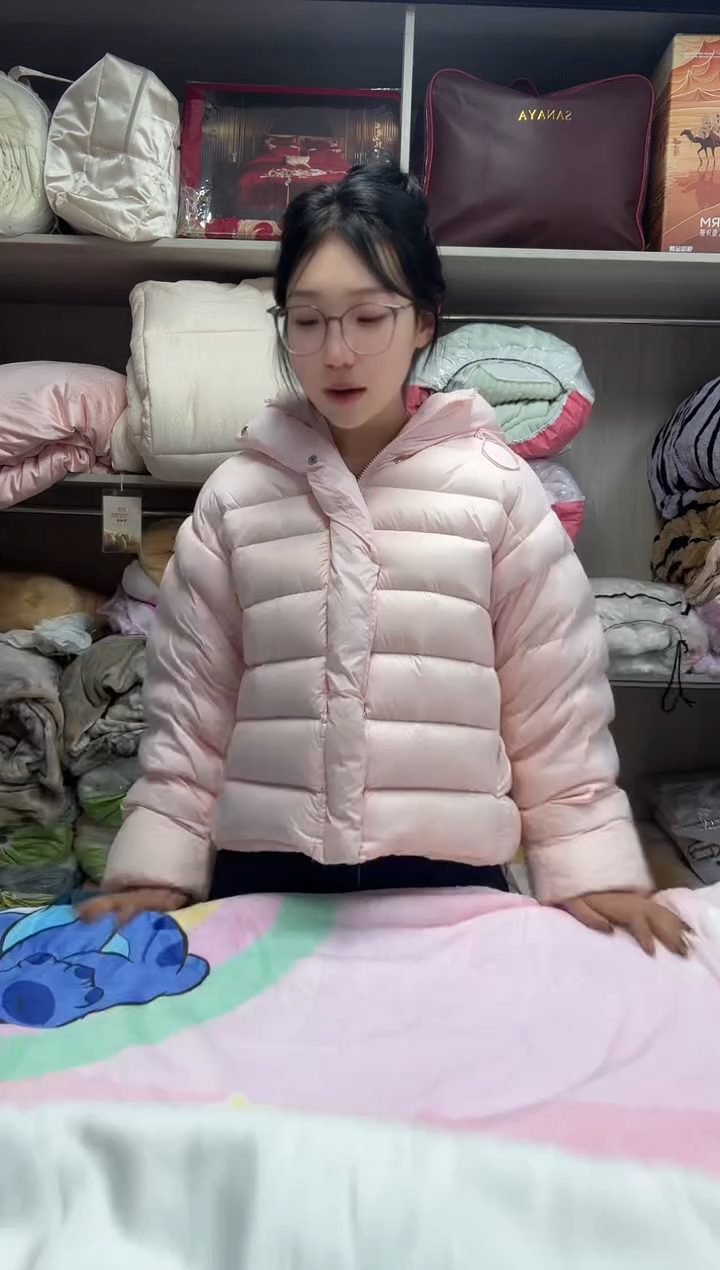 羊羔毛200*230cm卡通床单毛毯颜色随机