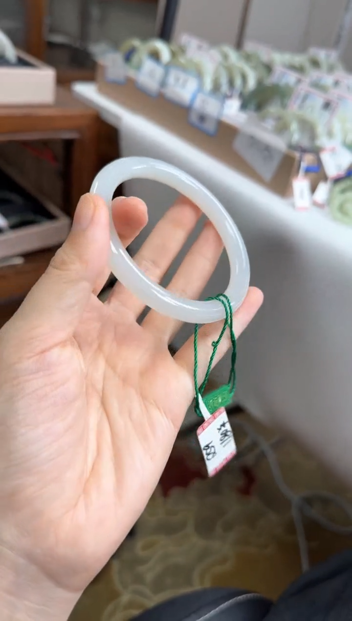 未镶嵌手镯和田玉58