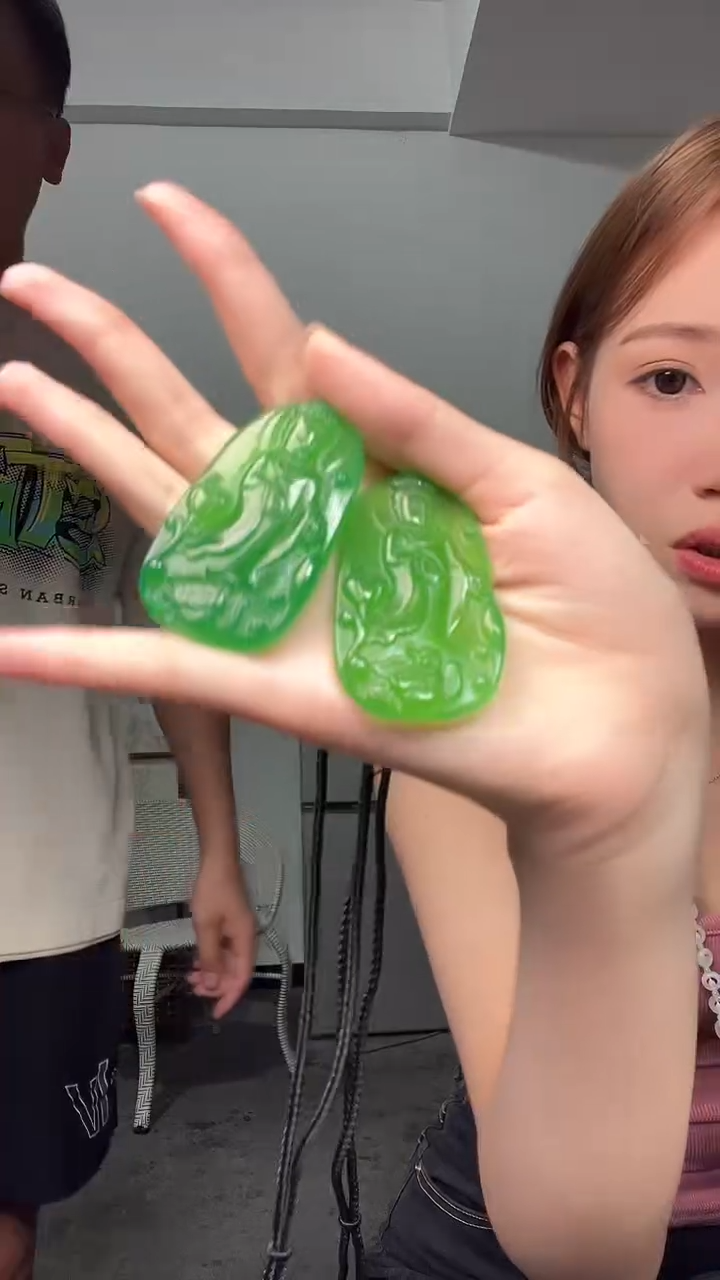 玛瑙/玉髓颈饰未镶嵌3689天然珠宝玉石满绿观音带绳多样性发一个