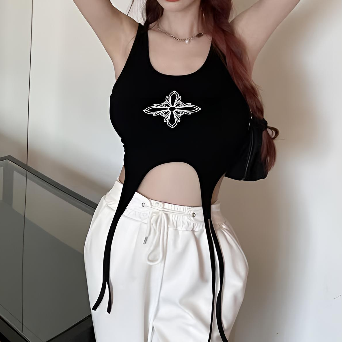 性感辣妹别致印花吊带背心女夏季新款不规则短款修身露脐百搭上衣