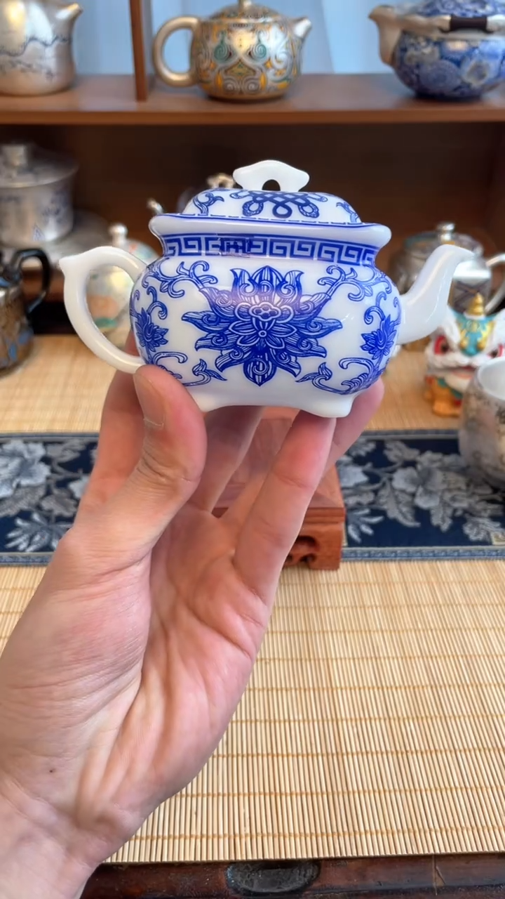 【闪购商品】@@@@@@@@尚轩白瓷四方壶