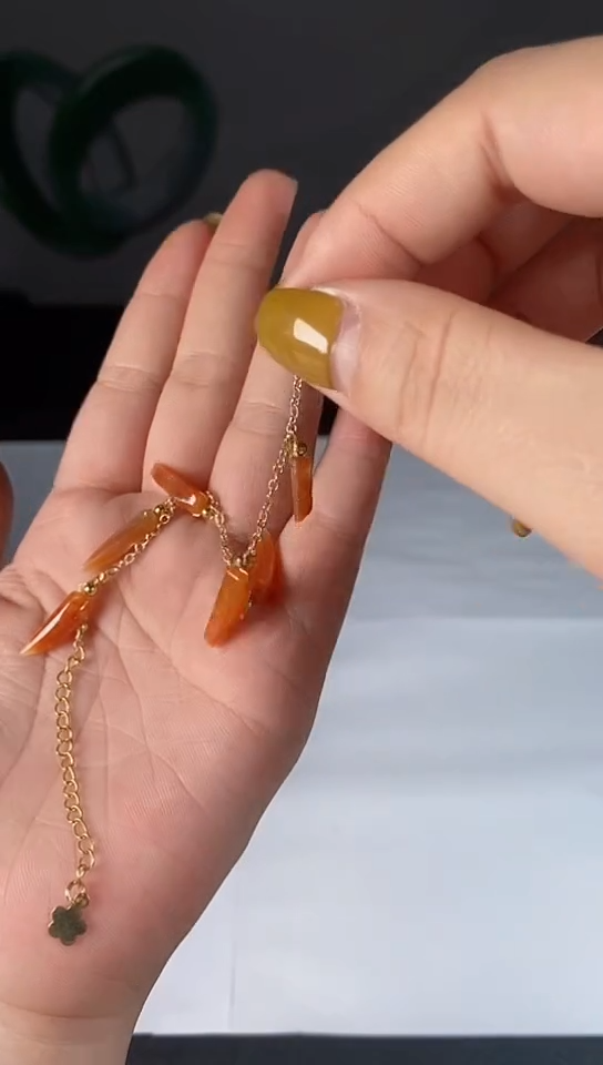 翡翠14K金镶嵌颈饰0000000000000000