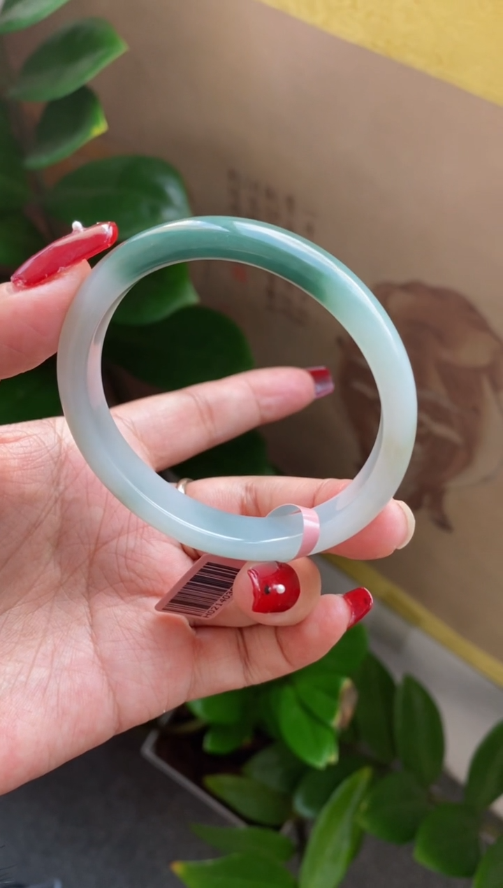 【闪购商品】翡翠手镯未镶嵌（冰胶半山水）49~50圈口贵妃1号