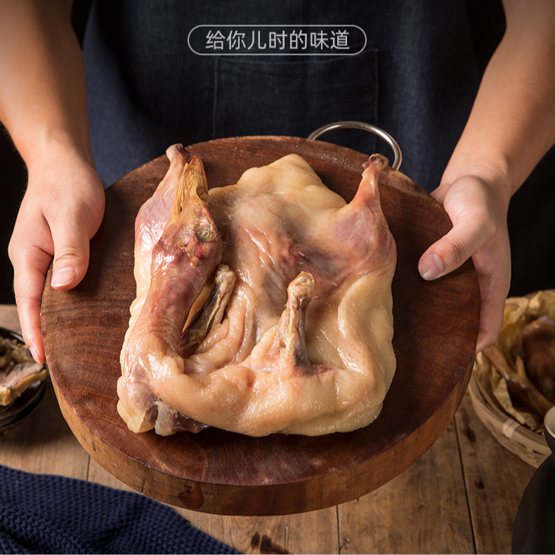 风干腊鸭 咸鸭 天然风干 传统腌制 醇香耐嚼 腊香满屋