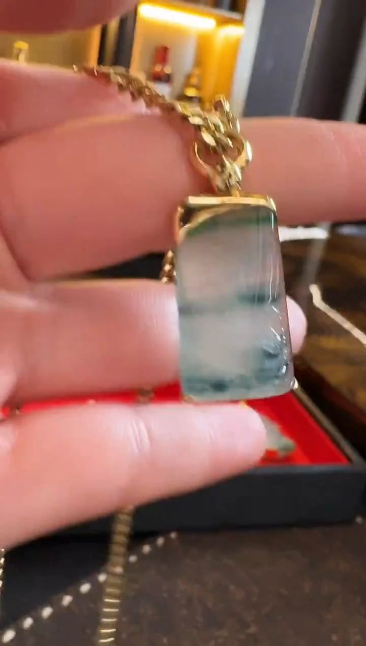 吊坠(不含链)18K金镶嵌翡翠吊坠