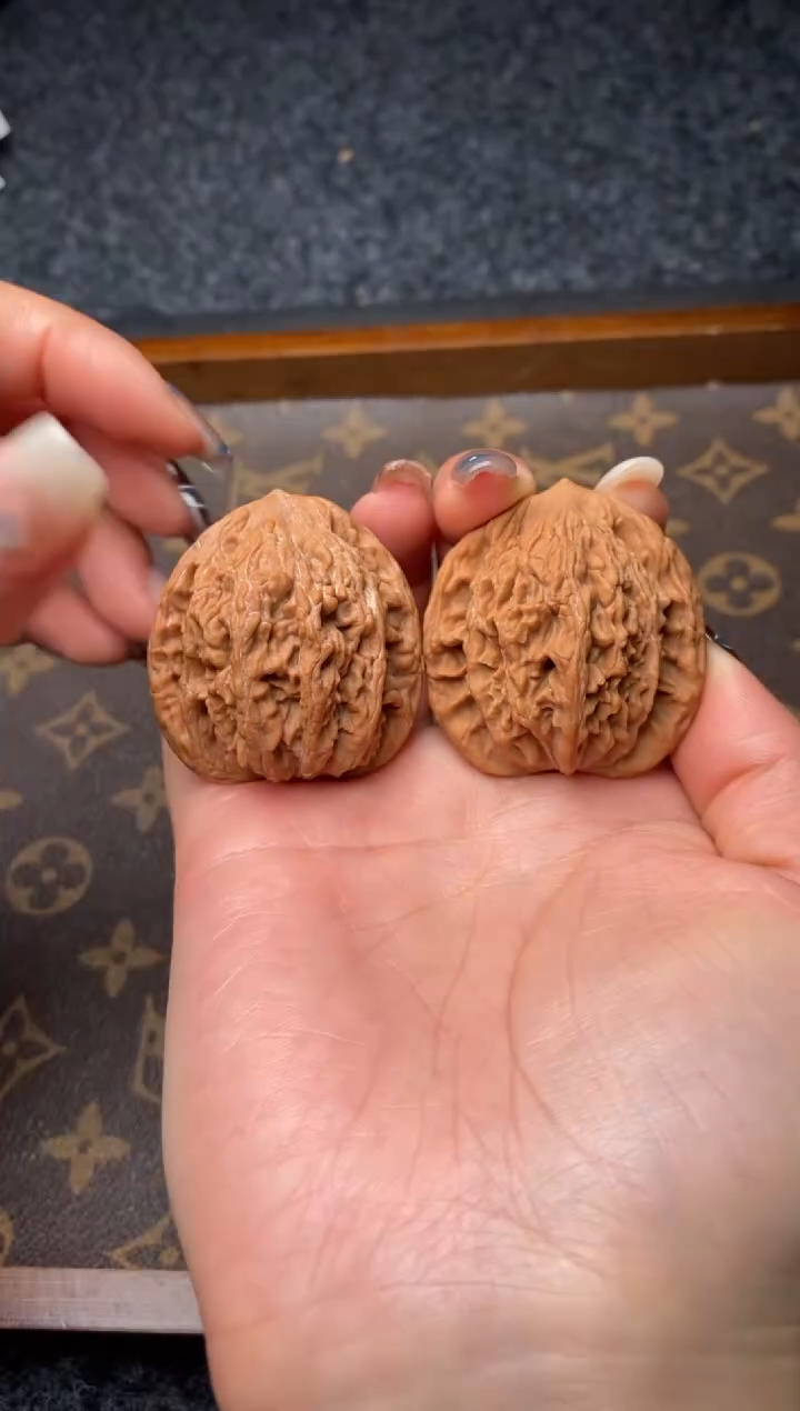 把件文玩核桃b112号41尺虎头全品