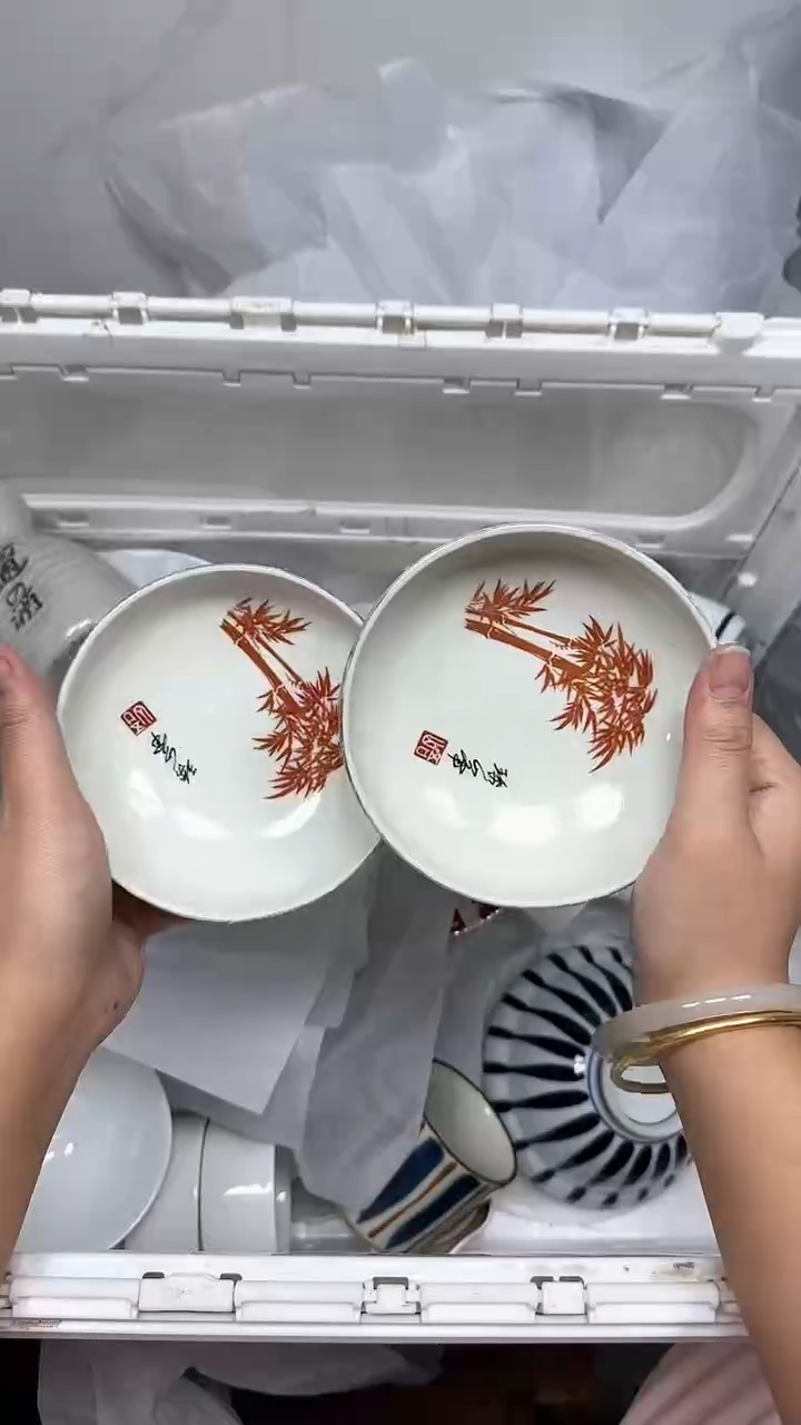 【闪购商品】1480回流瓷器默认微瑕，18.8包邮