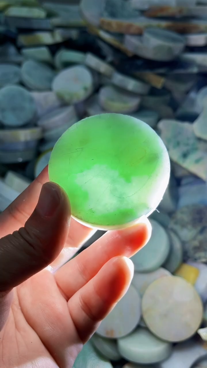 【闪购商品】翡翠挂件未镶嵌A货康壹263