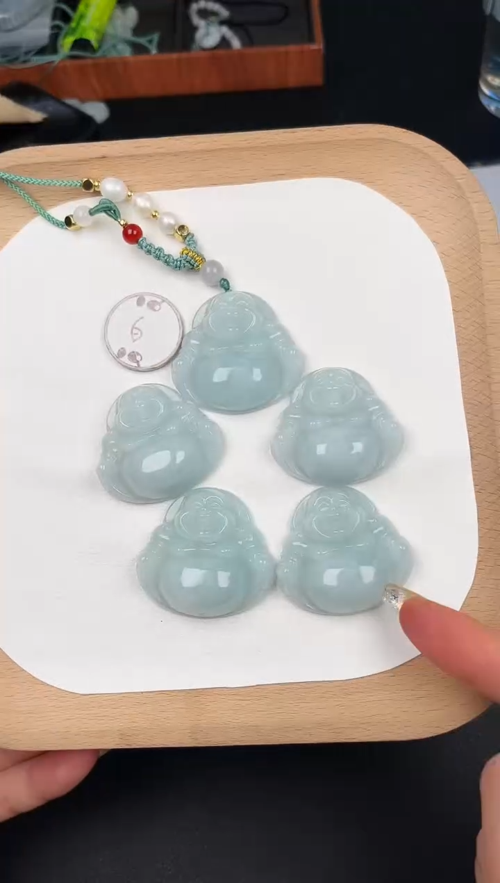 颈饰未镶嵌翡翠LC026翡翠油冰薄荷绿中佛+送同款绳子多样性发其一