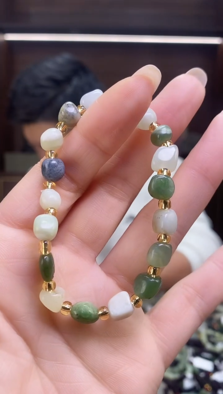 【闪购商品】和田玉颈饰未镶嵌多样性发货，拍一发一