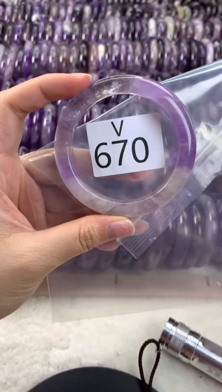 【闪购商品】水晶水晶手镯V未镶嵌670-56