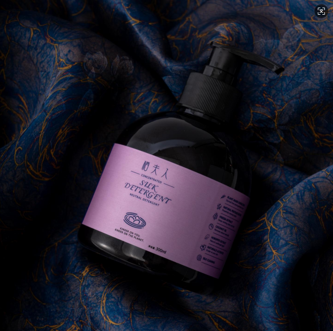 栖夫人姬臣熙香云纱洗衣液300ml