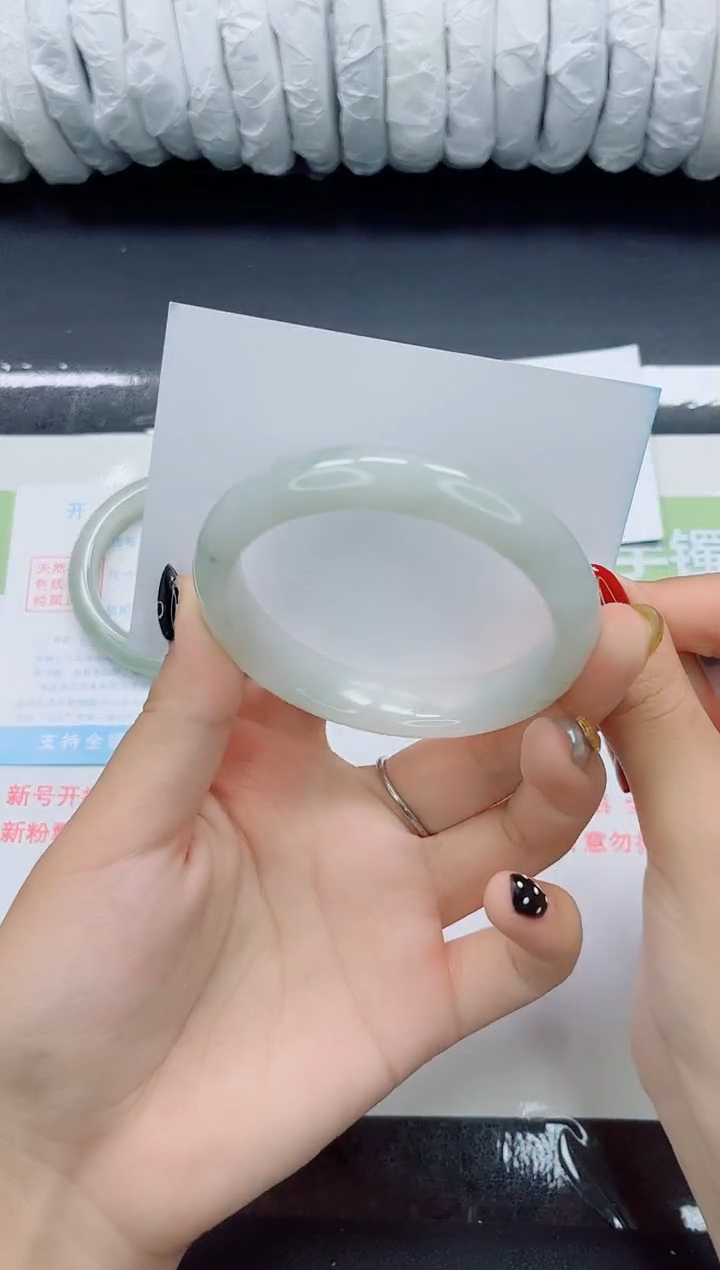 未镶嵌手镯石英质玉013-58