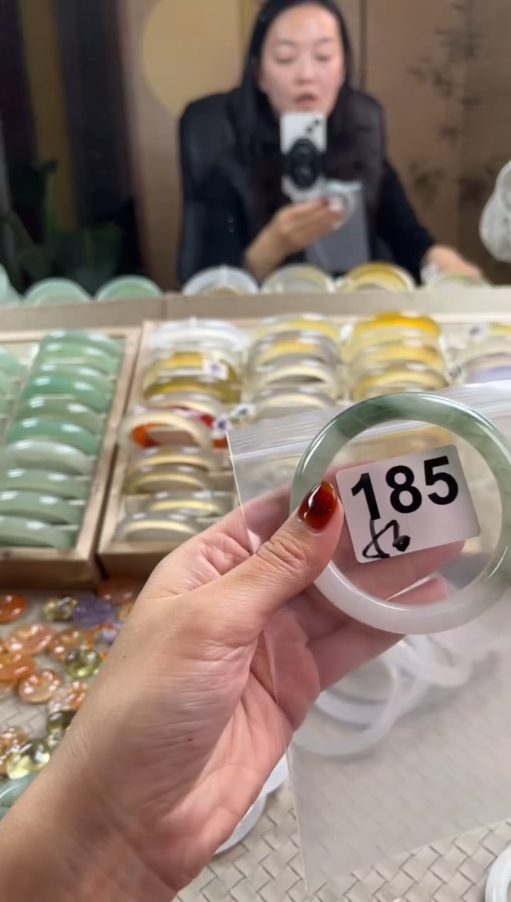 手镯玛瑙/玉髓未镶嵌185天山翠默认微抠