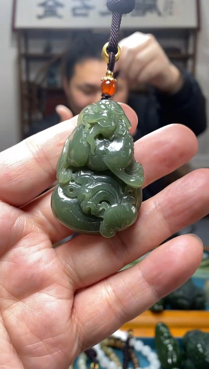 【闪购商品】和田玉挂件未镶嵌24