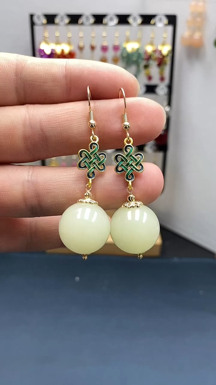 【闪购商品】和田玉耳饰银S925镀金镶嵌尺寸18mmQ2