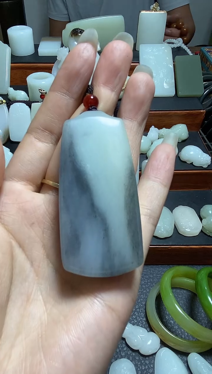 和田玉未镶嵌颈饰21