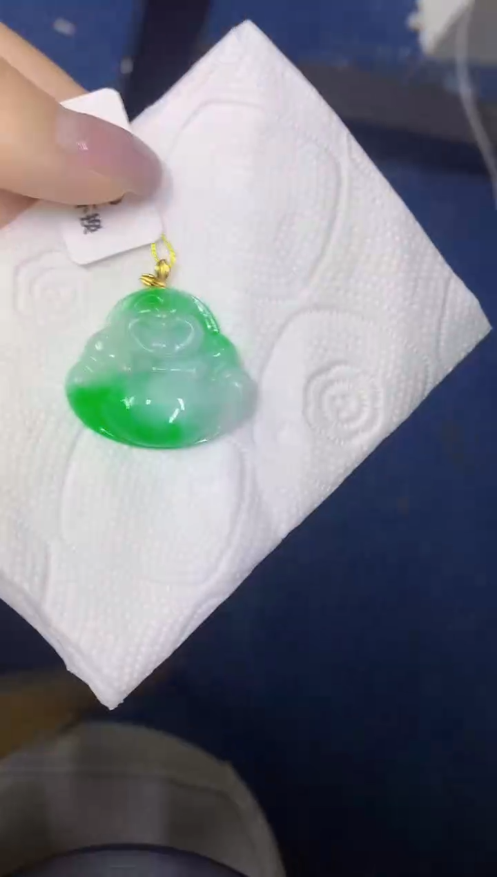 颈饰18K金镶嵌翡翠缅甸天然翡翠A货