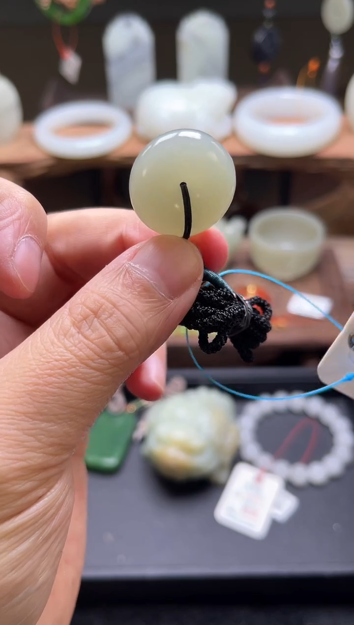 【闪购商品】和田玉吊坠未镶嵌且末青白 平安扣 9001497