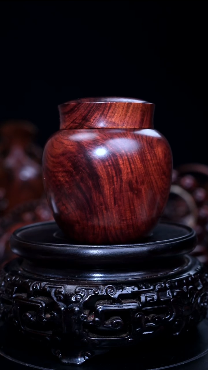 其他黄花梨/降香黄檀圆海南黄花梨老料罐子