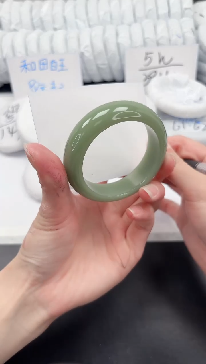 【闪购商品】石英质玉未镶嵌手镯212-52.7