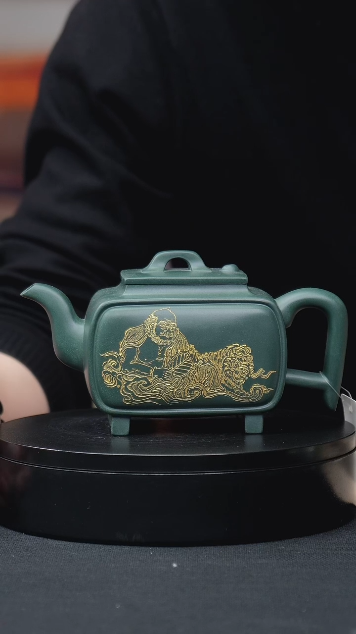 【闪购商品】紫砂茶壶天青刻绘四方宝鼎