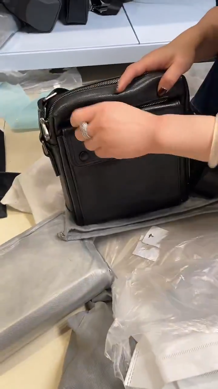 头层牛皮253品牌男包清货中（不要卡单，理性消费）