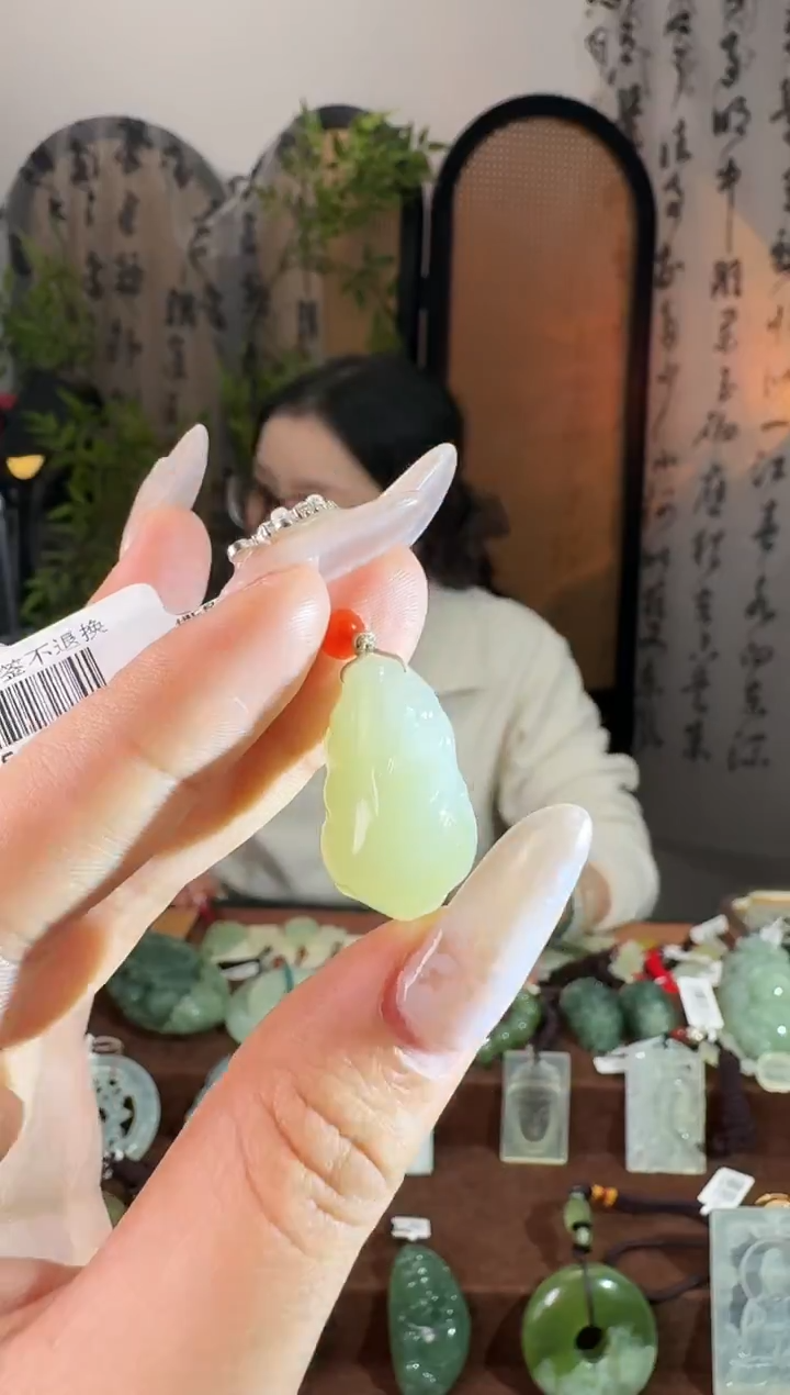 颈饰未镶嵌和田玉晴水貔貅 新p