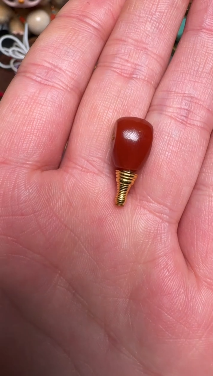 【闪购商品】南红玛瑙颈饰18K金镶嵌南红金塔三通