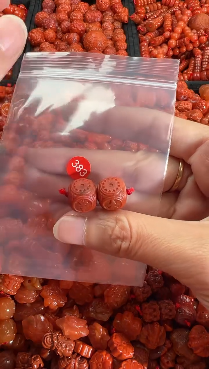 【闪购商品】南红玛瑙颈饰未镶嵌2