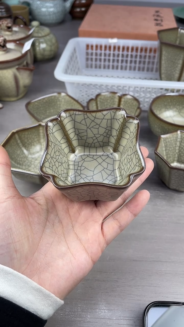 青瓷仓储清仓福利微瑕