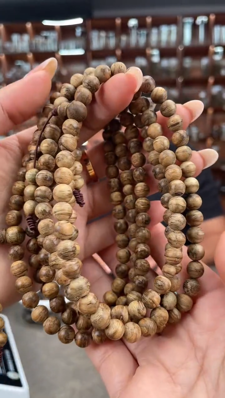 【闪购商品】沉香手串98号达拉干多样性发一条