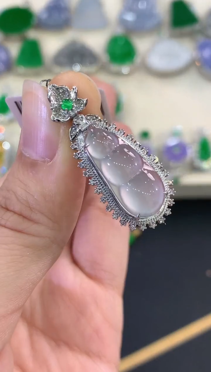 【闪购商品】翡翠吊坠(不含链)18K金镶嵌c36