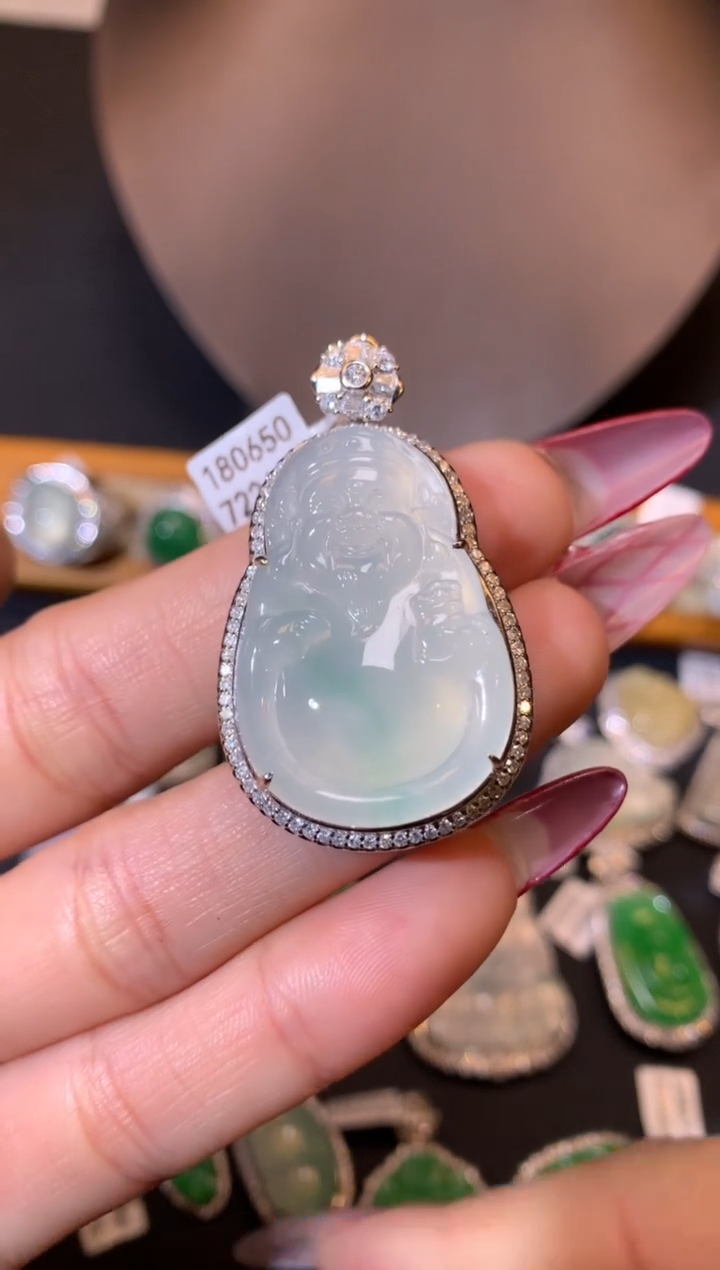 【闪购商品】翡翠吊坠(不含链)18K金镶嵌吊坠