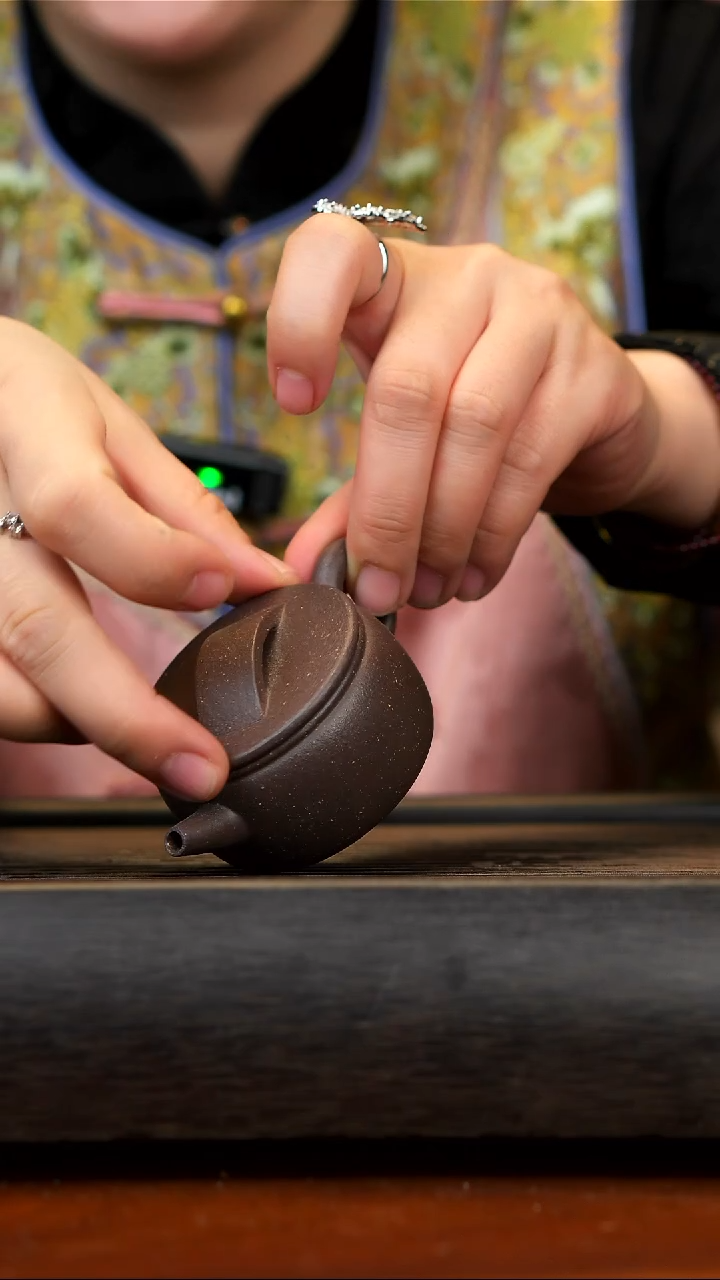 【闪购商品】紫砂茶壶天青泥汉瓦壶50ml