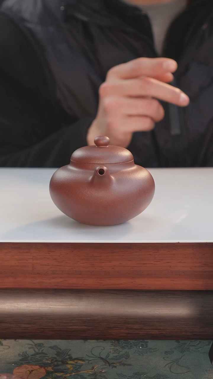【闪购商品】紫砂茶壶预定：纯料底槽清220cc内推柿园壶