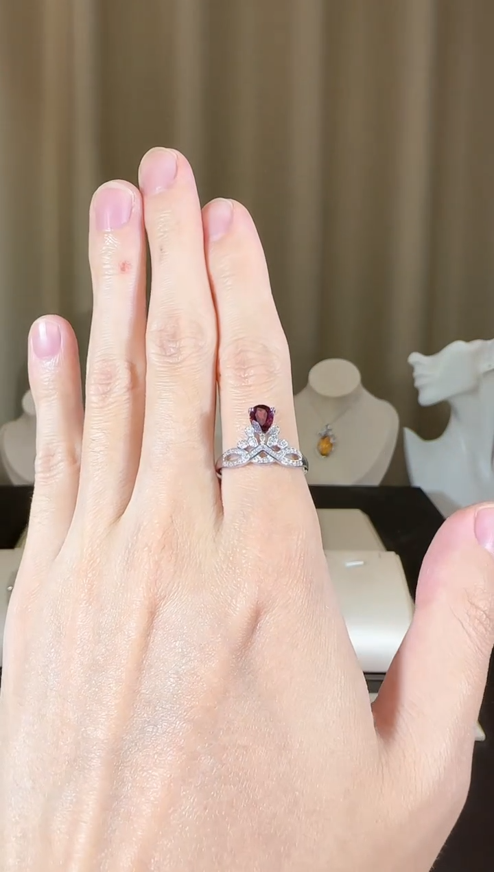 【闪购商品】石榴石戒指银S925镶嵌设计款