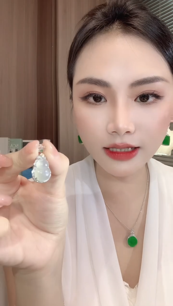 翡翠18K金镶嵌吊坠(不含链)A7