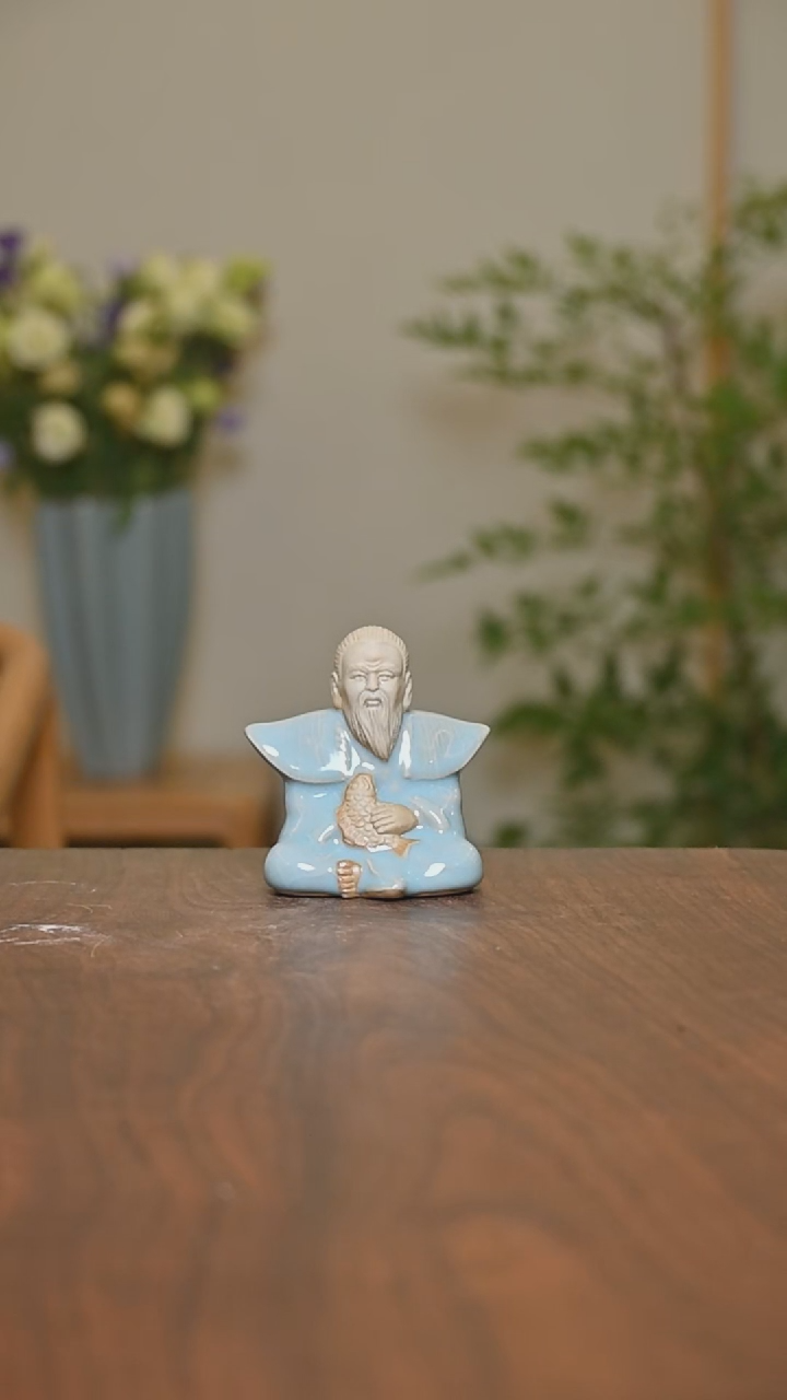 天青釉 渔翁摆件 无款