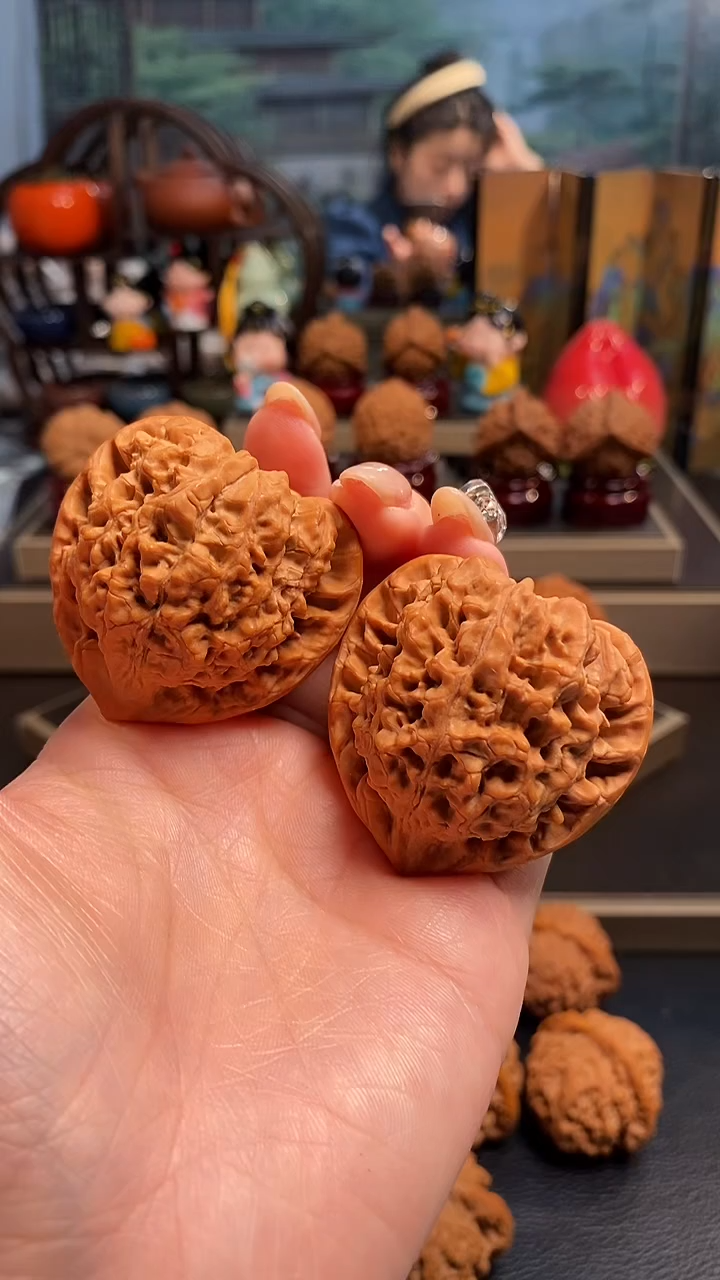 【闪购商品】文玩核桃把件F  875官帽45尺