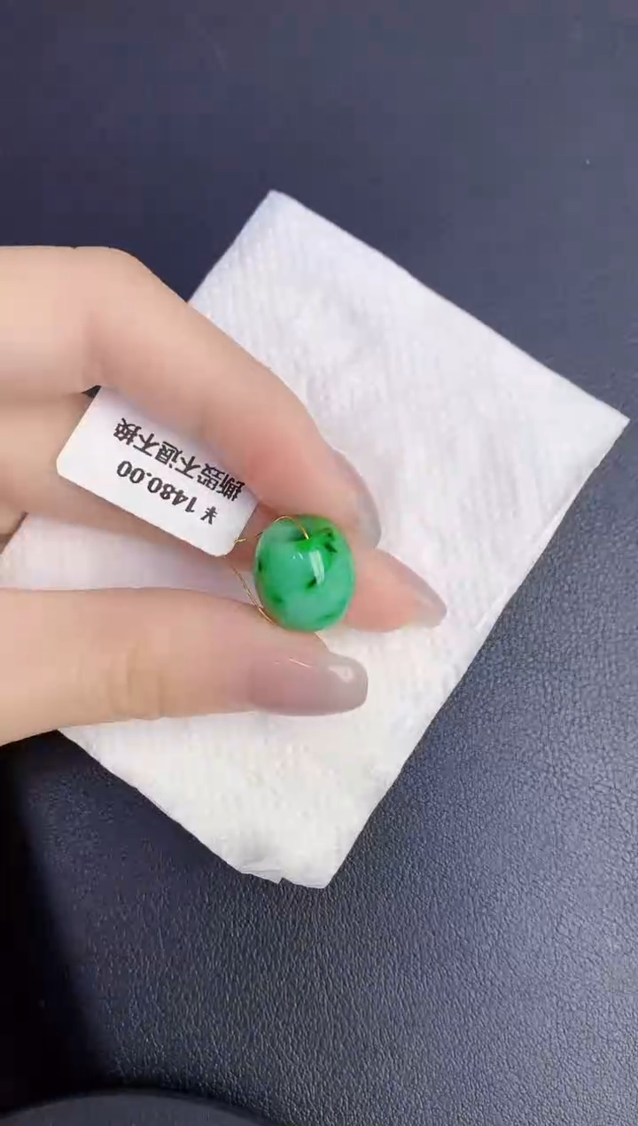 颈饰未镶嵌翡翠缅甸天然翡翠A货